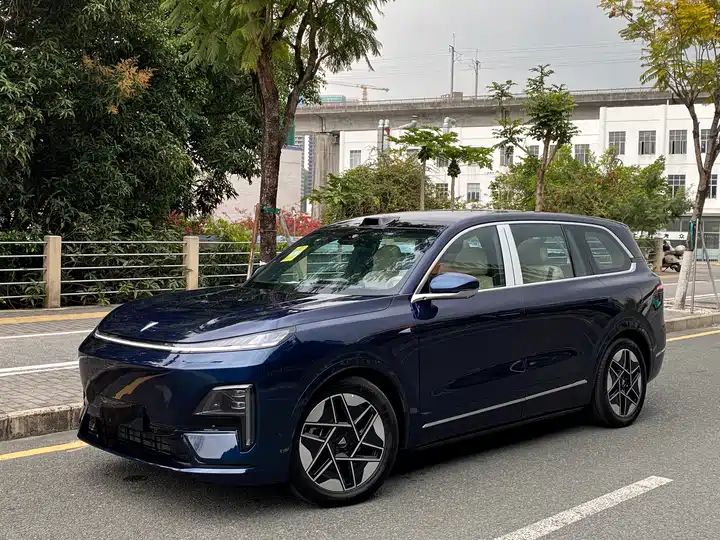 RWD Ultra+ LHD EREV Near-New SUV | Wholesale Chinese New Energy & Used Car Export Sourcing