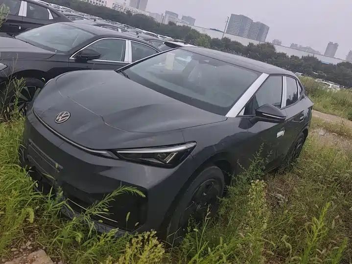 Pure 53.66kWh LHD EV Used Car Export From China